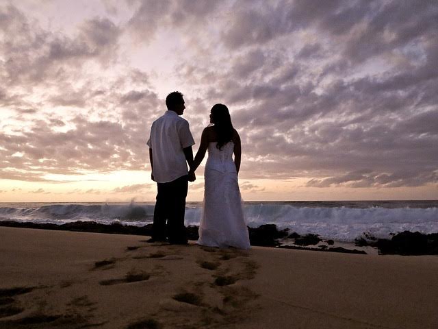Romantic Hawaiian Destination Weddings